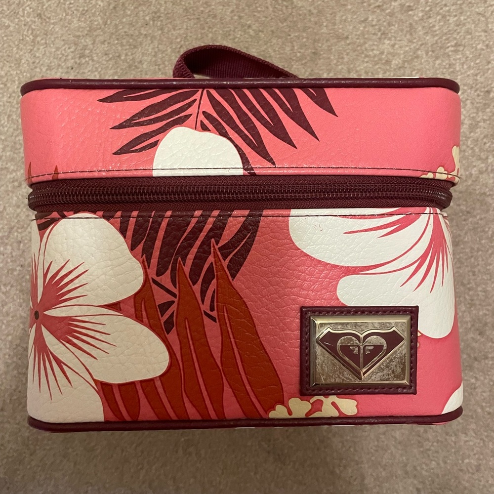 Roxy Quiksilver pink floral hibiscus trunk case